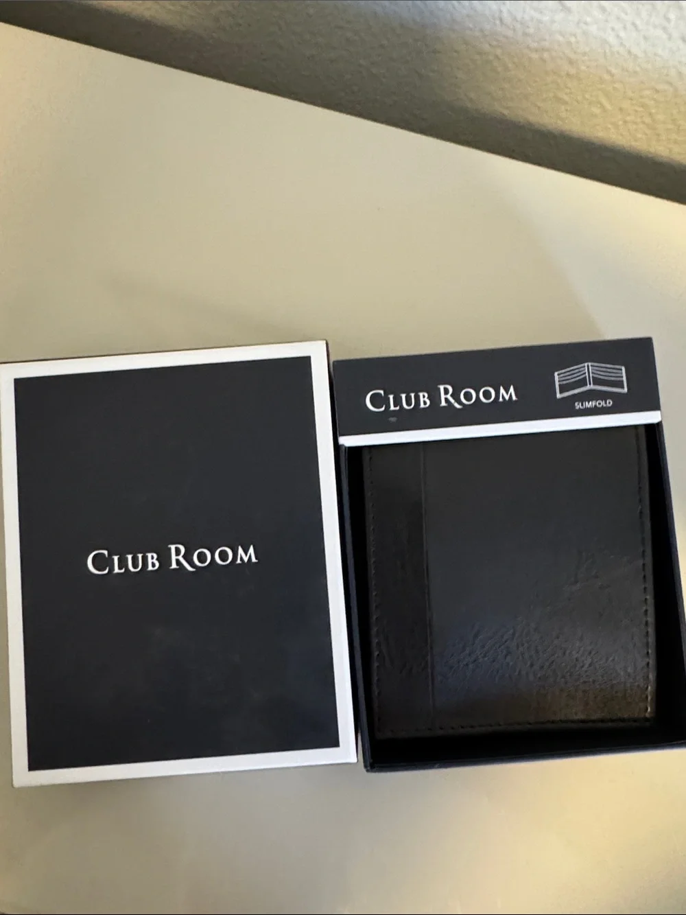 Club Room Black Leather Wallet with Stitch Detail